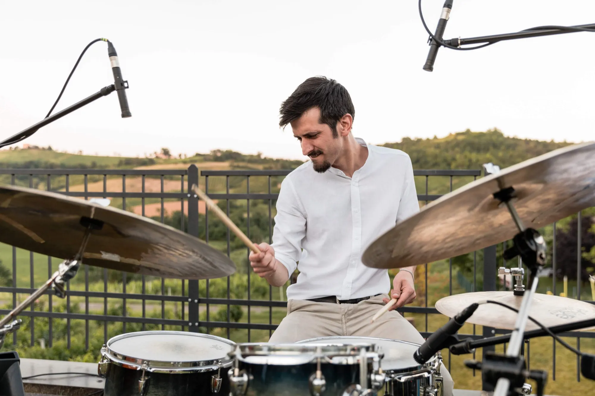 Batteria dal vivo all'aperto